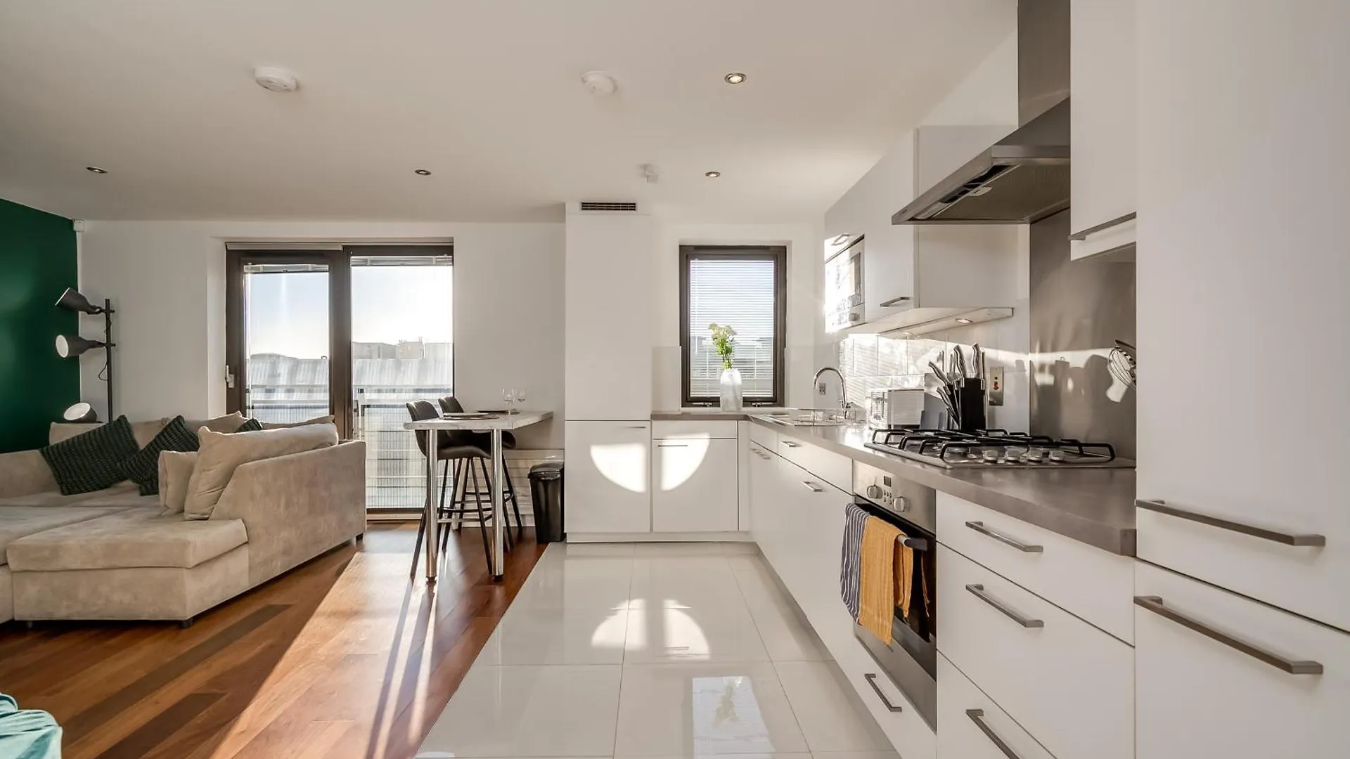 Custom House Square City Centre Retreat Belfast United Kingdom