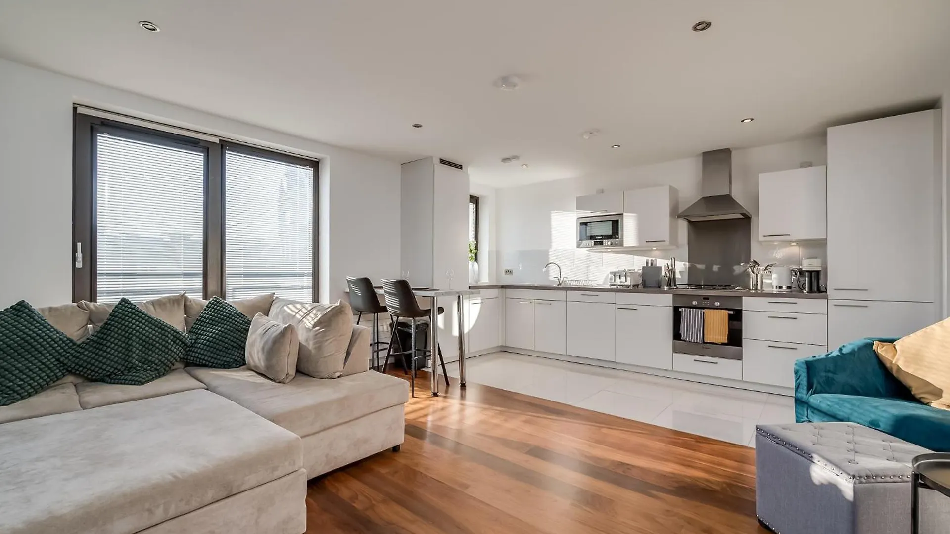 Custom House Square City Centre Retreat Belfast United Kingdom