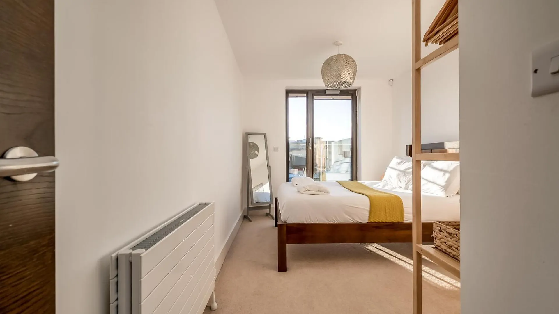 Custom House Square City Centre Retreat Belfast 0*,  United Kingdom